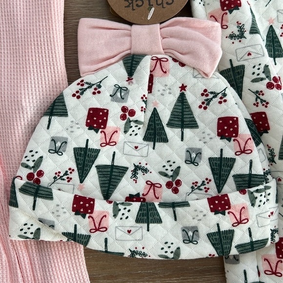 🎄Chickpea Set of 2 Sleeper Footies Hat 0-3 3-6 months Christmas Winter - Picture 4 of 5